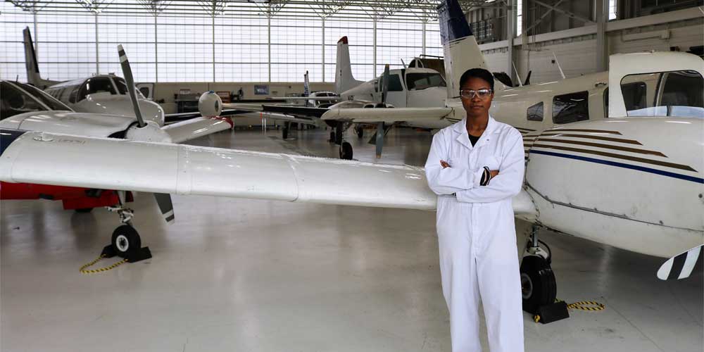 aviation maintenance student