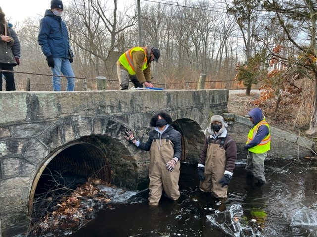 Grasso Tech Bioscience students assessing waterways